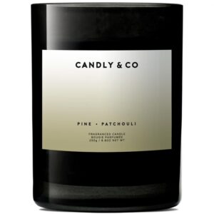 VELA CANDLY & CO PINE PATCHOULI 250 GRAMOS REGULAR